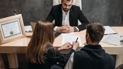 Angsuran Terasa Berat? Restrukturisasi Kredit Adalah Jalur Resminya